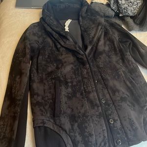 Lululemon coat